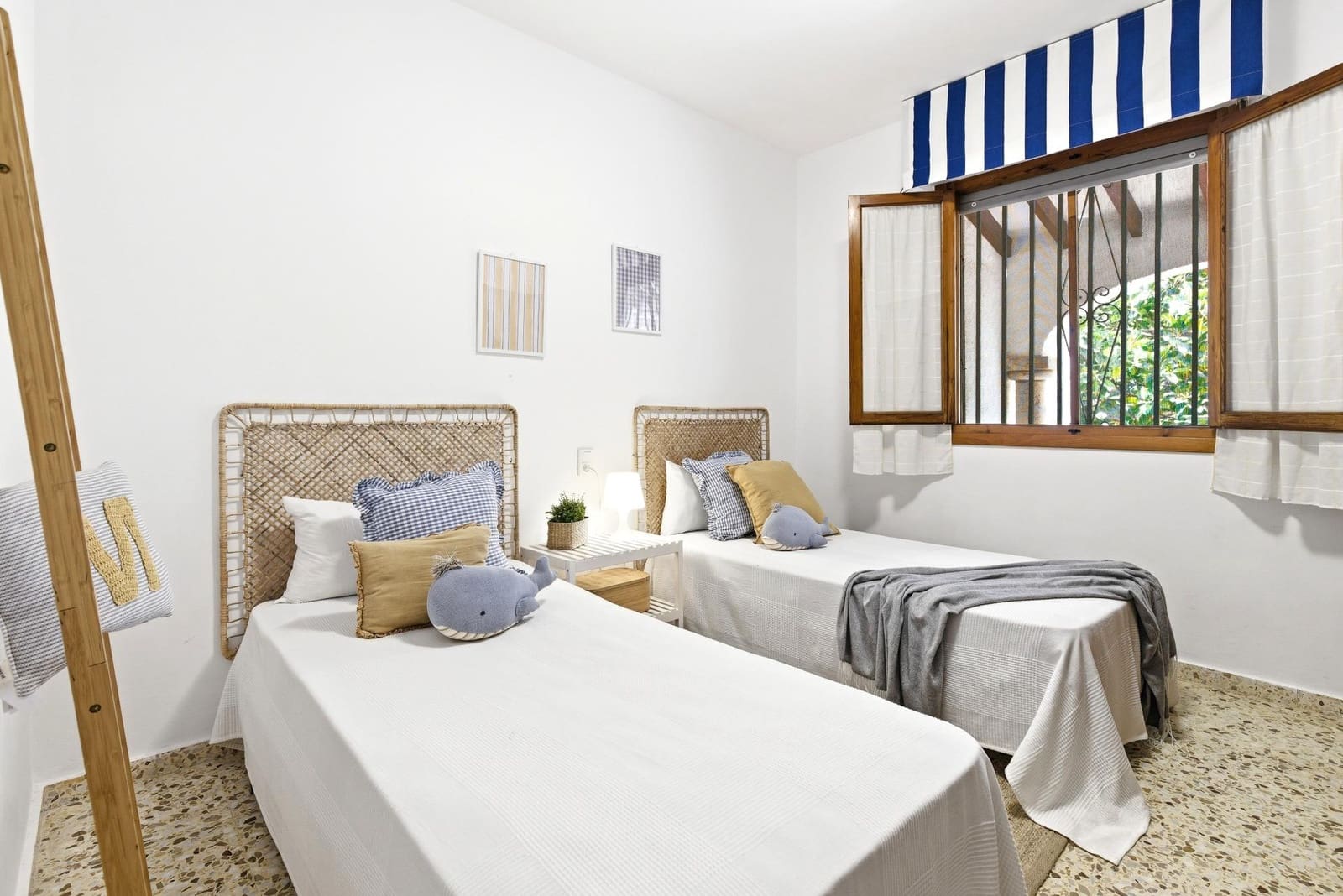 6 quarto Moradia para venda em Denia com piscina garagem - 980 000 € (Ref: 10109665)