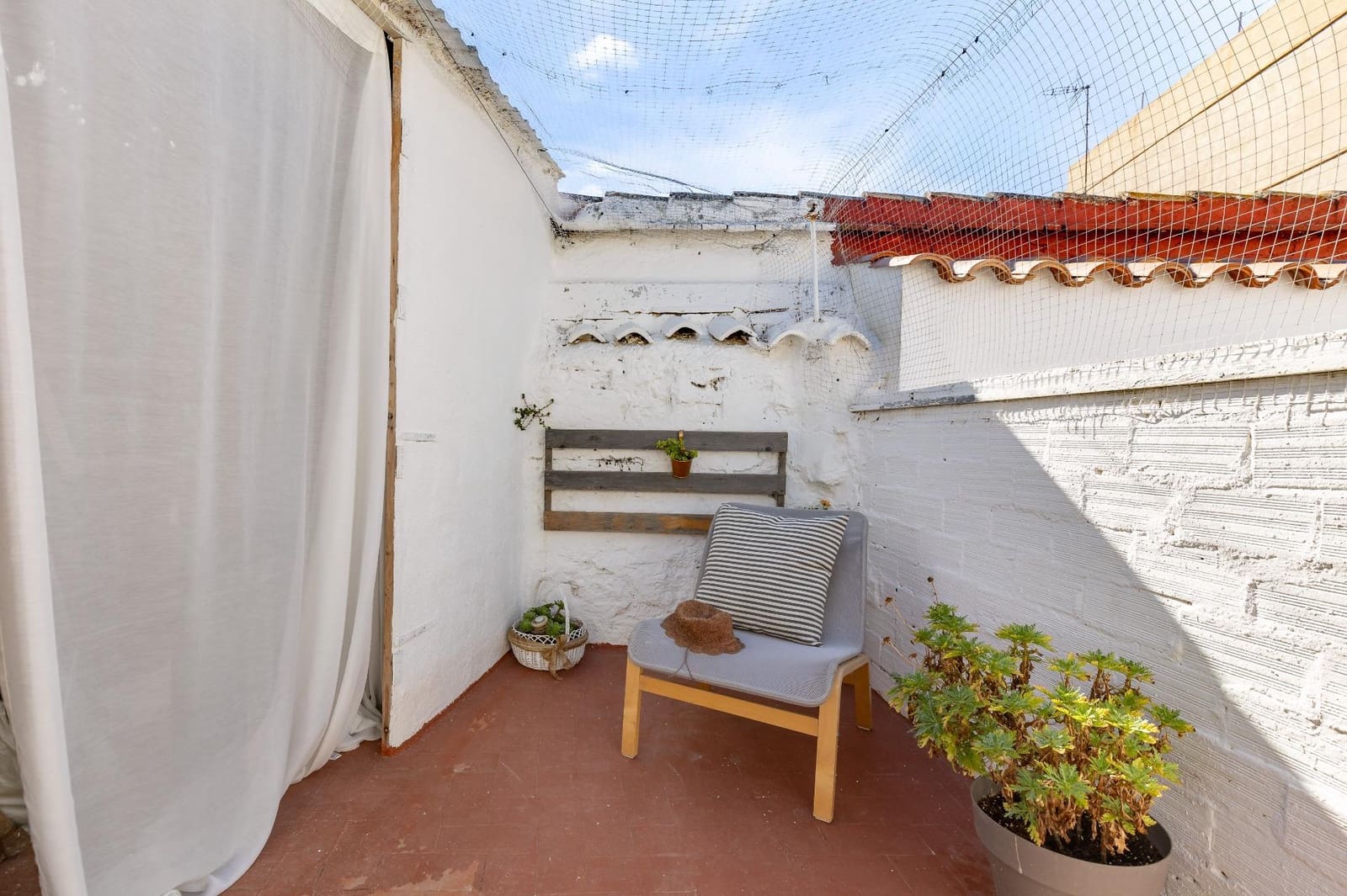 3 bedroom Townhouse for sale in Moncada - € 170,000 (Ref: 10109667)