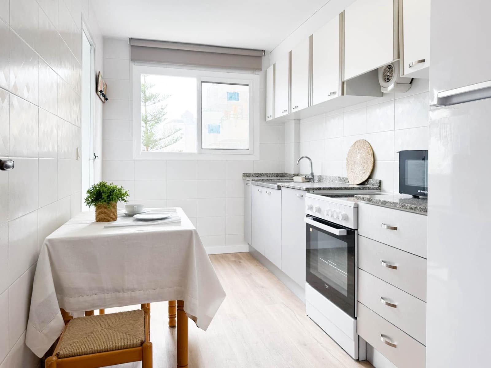 3 quarto Apartamento para arrendar em Gandia com piscina - 900 € (Ref: 10131843)