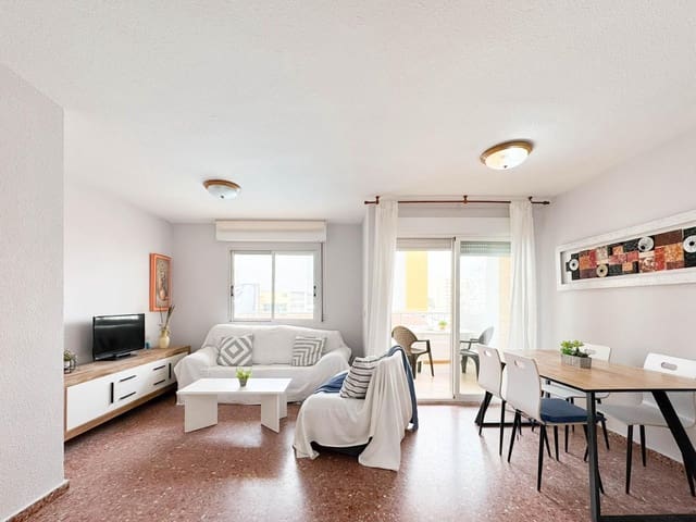 3 quarto Apartamento para arrendar em Gandia com piscina - 900 € (Ref: 10131843)