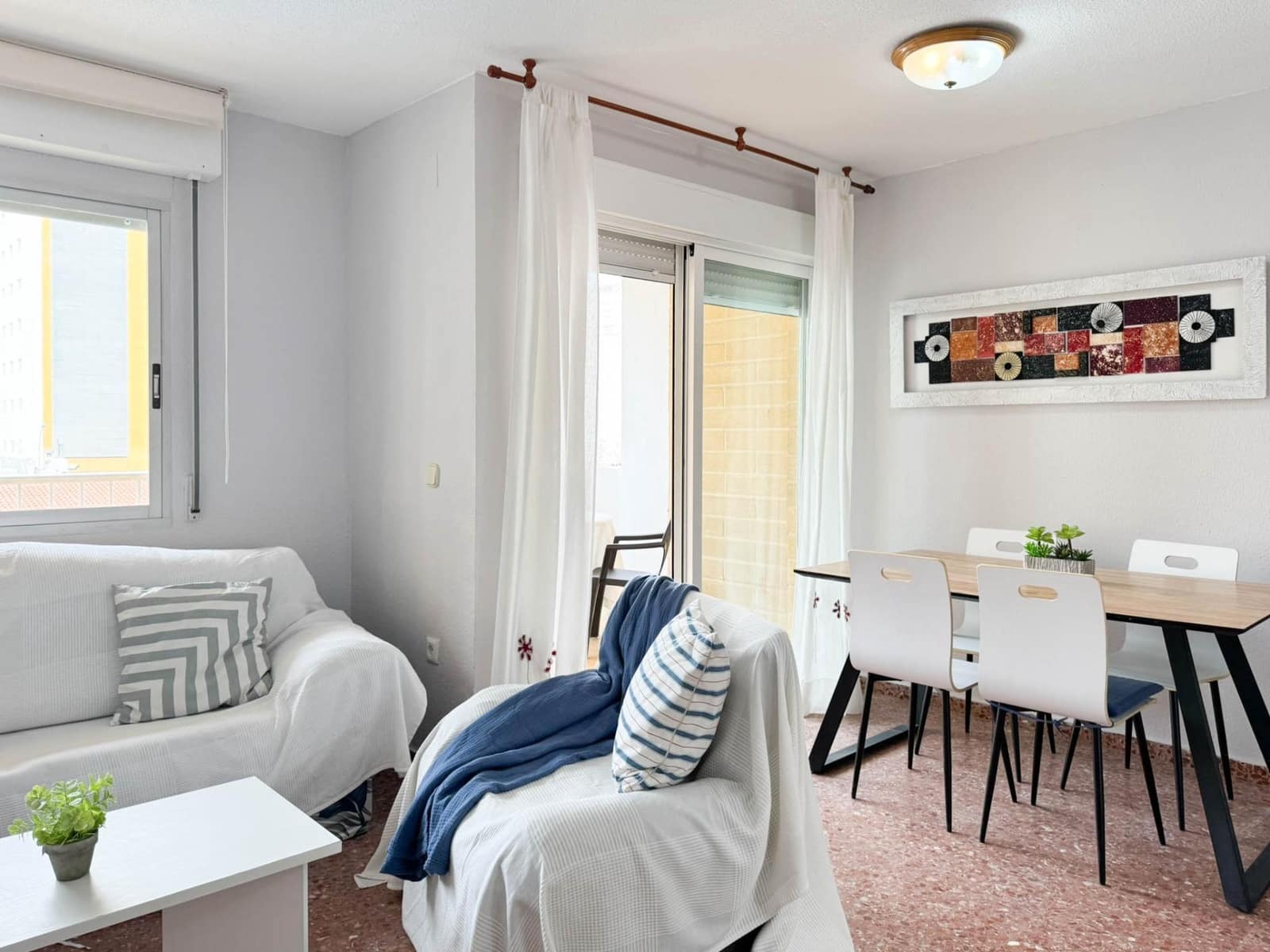 3 quarto Apartamento para arrendar em Gandia com piscina - 900 € (Ref: 10131843)