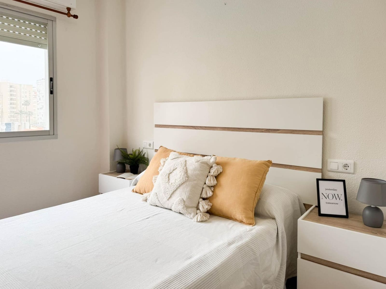 3 quarto Apartamento para arrendar em Gandia com piscina - 900 € (Ref: 10131843)