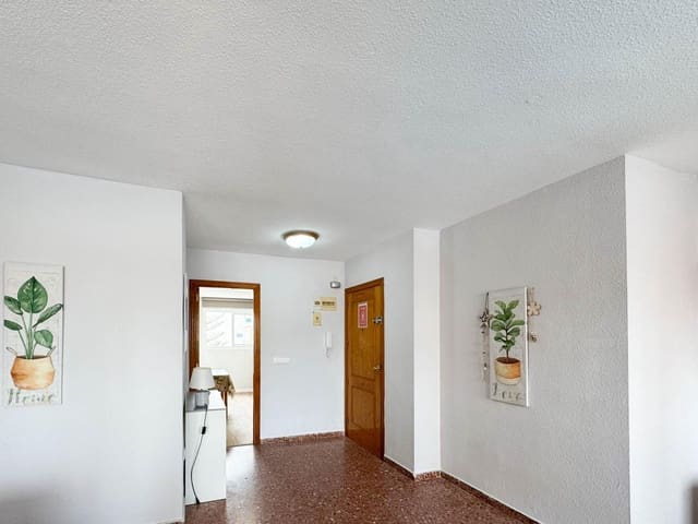 3 quarto Apartamento para arrendar em Gandia com piscina - 900 € (Ref: 10131843)