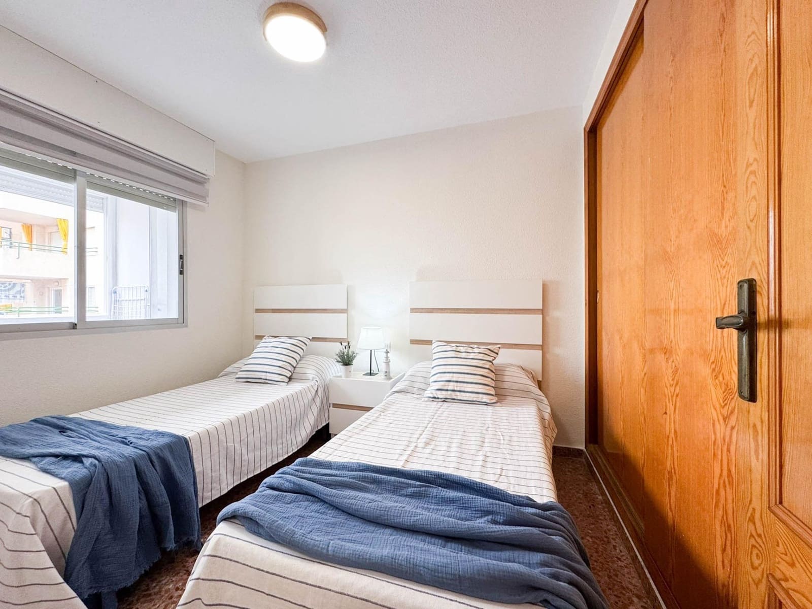3 quarto Apartamento para arrendar em Gandia com piscina - 900 € (Ref: 10131843)