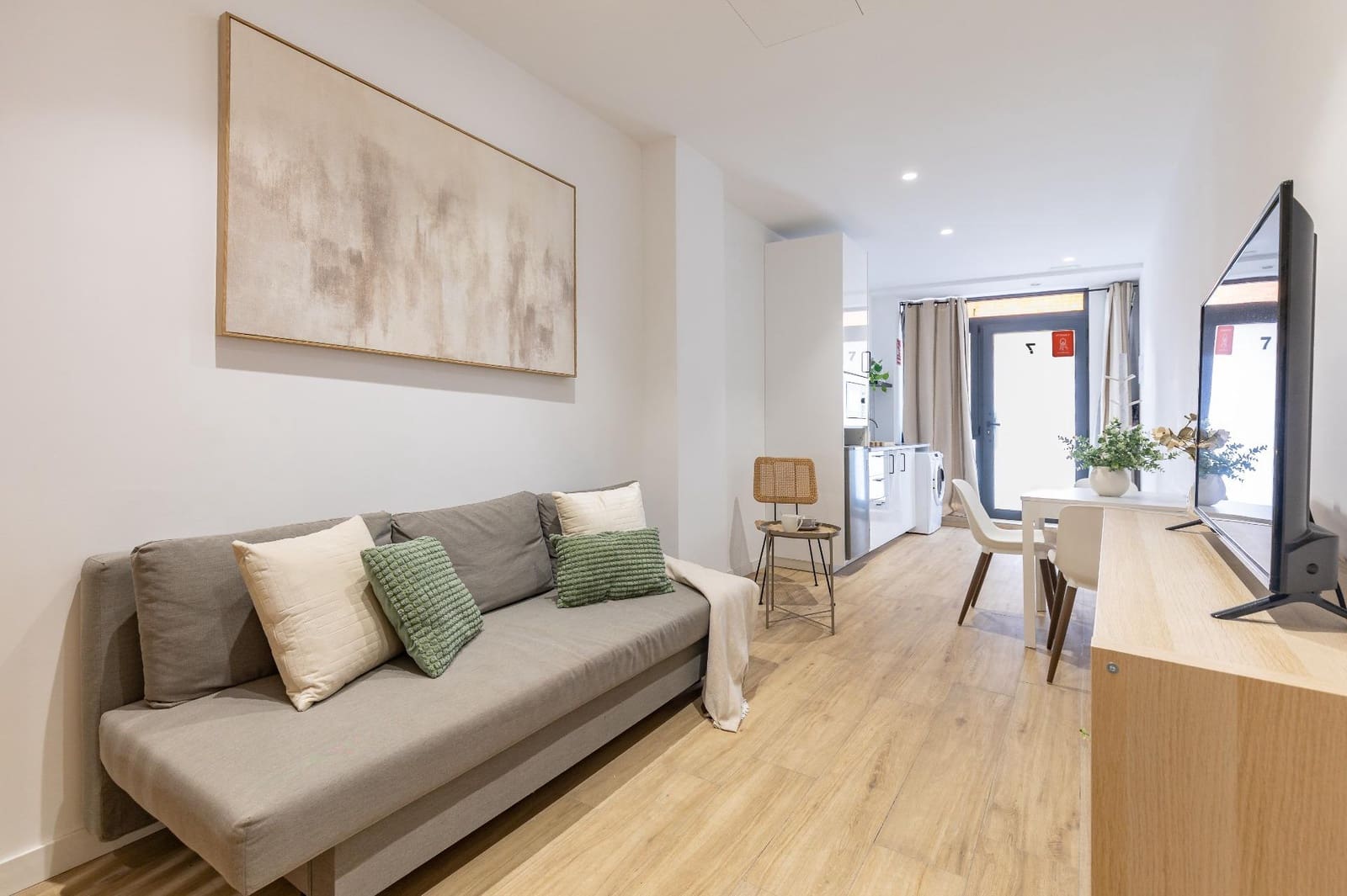 1 bedroom Studio for sale in Valencia city - € 195,000 (Ref: 10131845)