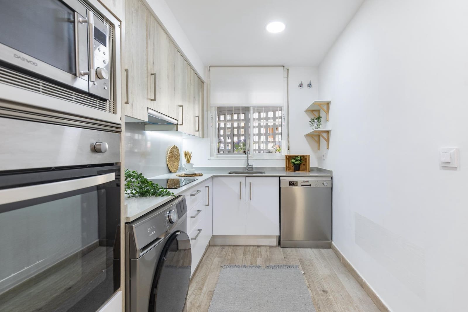 3 bedroom Flat for sale in Valencia city with pool garage - € 270,000 (Ref: 10131847)
