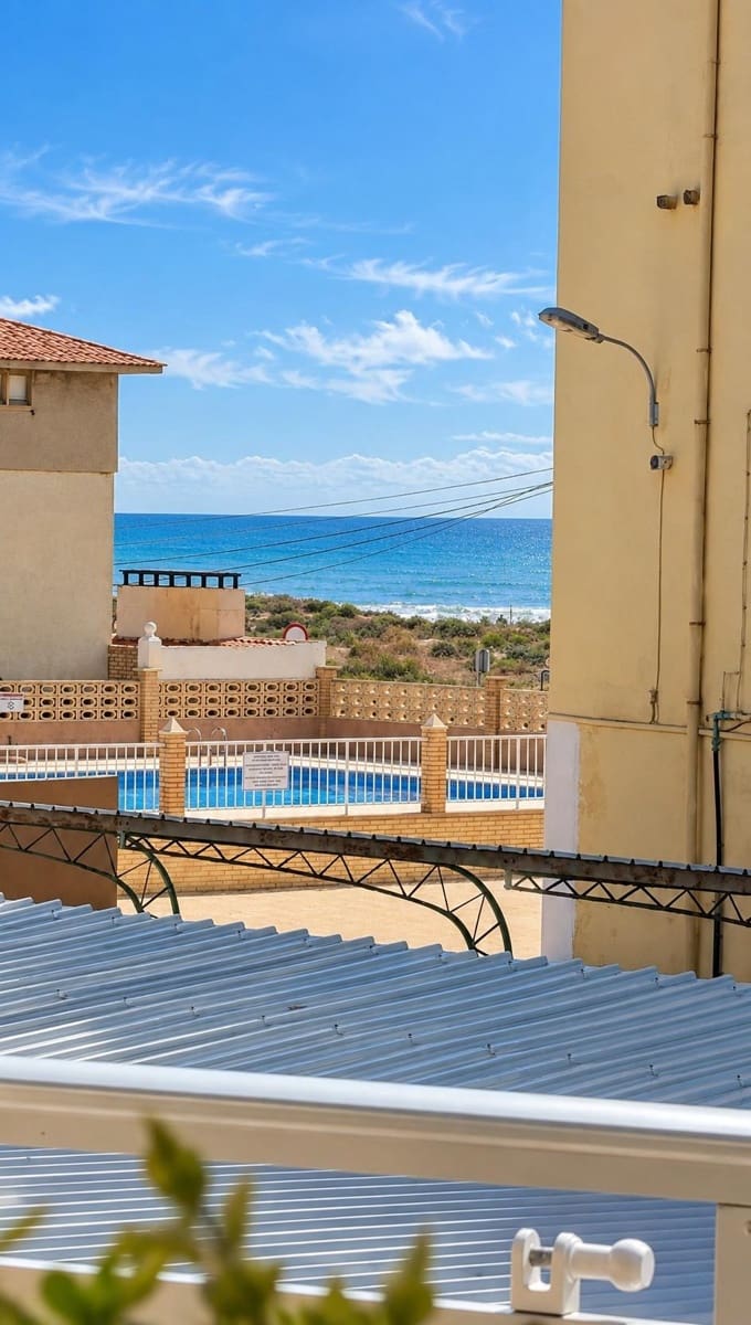 3 bedroom Flat for sale in Valencia city with pool garage - € 270,000 (Ref: 10131847)