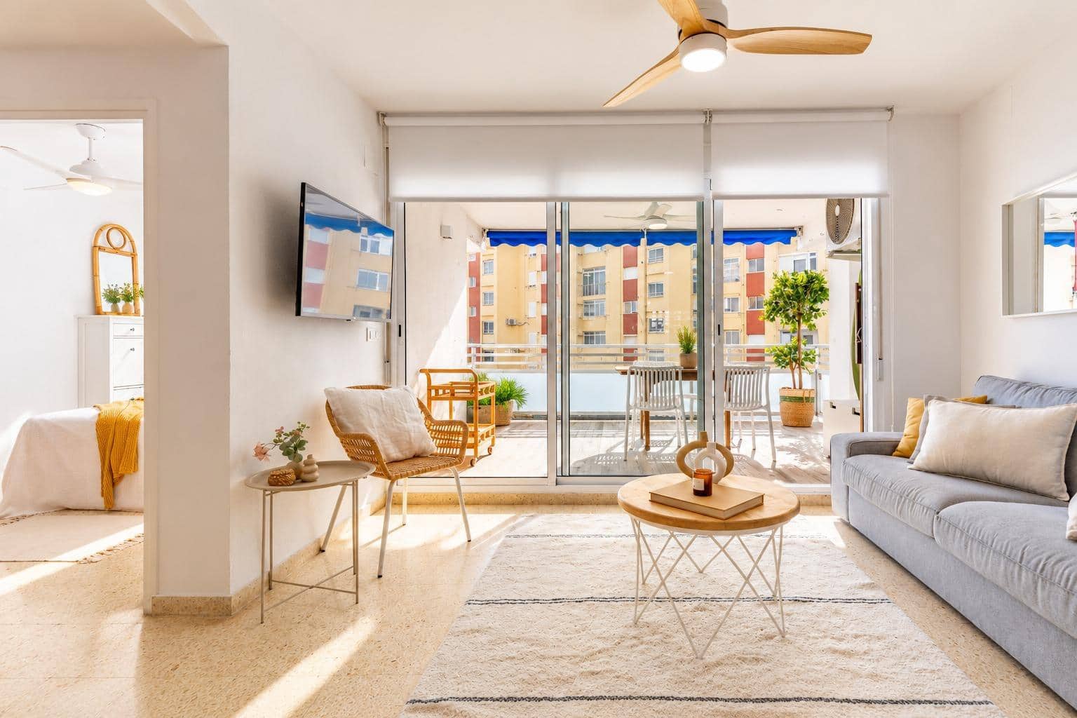 3 bedroom Flat for sale in Valencia city with pool garage - € 270,000 (Ref: 10131847)