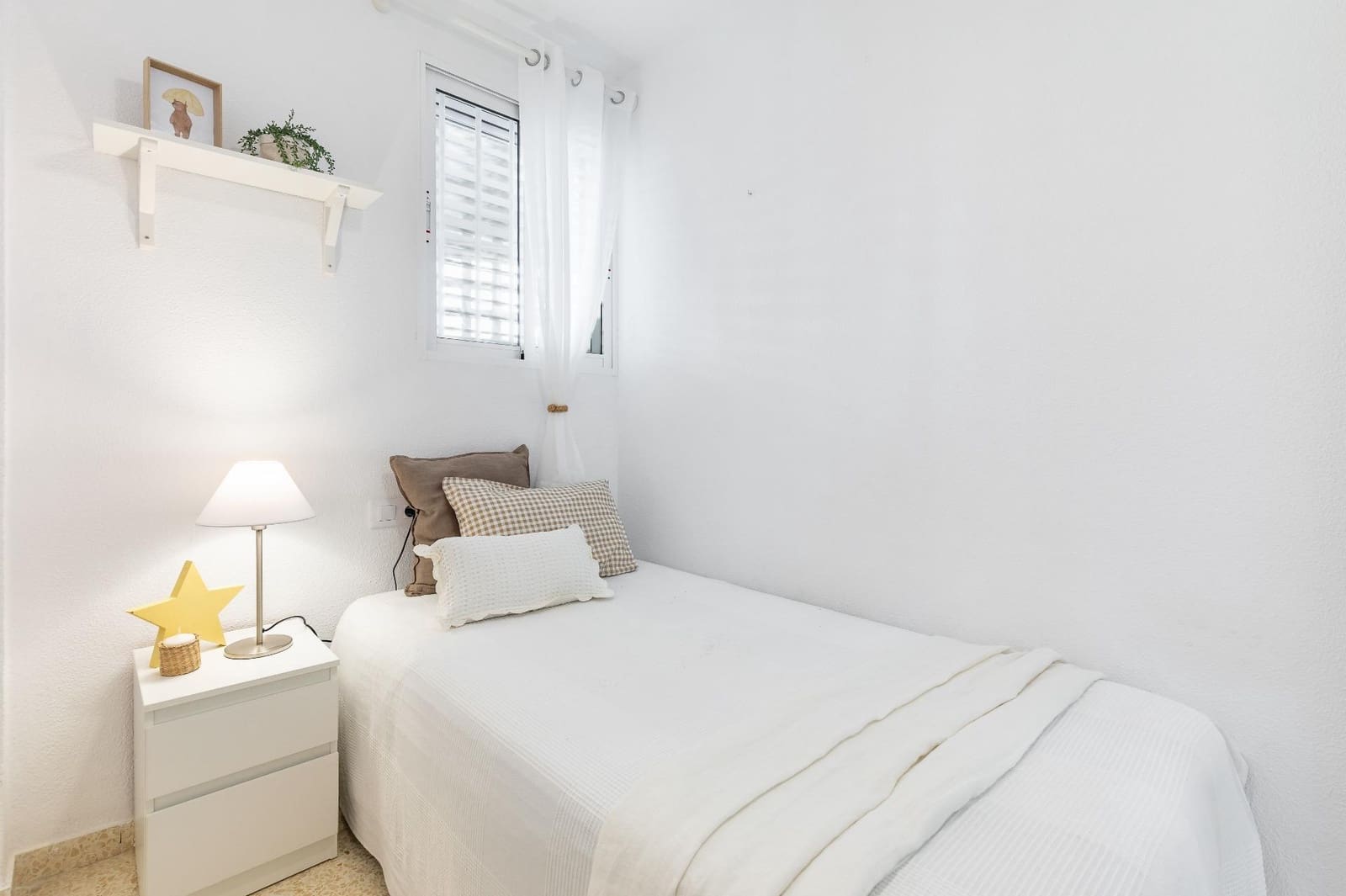 3 bedroom Flat for sale in Valencia city with pool garage - € 270,000 (Ref: 10131847)