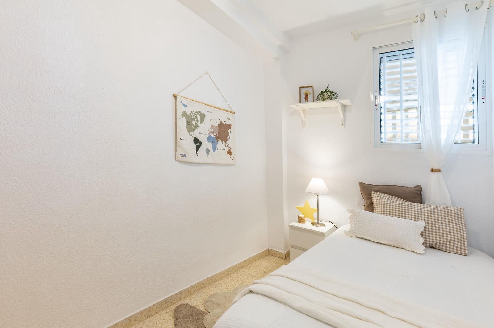 3 bedroom Flat for sale in Valencia city with pool garage - € 270,000 (Ref: 10131847)