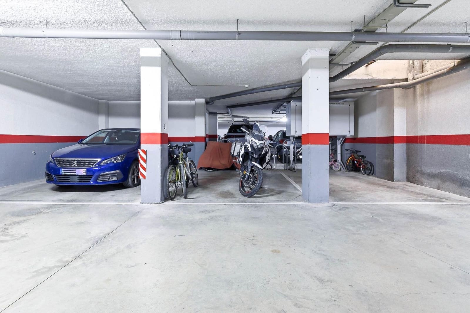 3 soveværelse Lejlighed til salg i Castello de la Plana med swimmingpool garage - € 268.000 (Ref: 10136026)