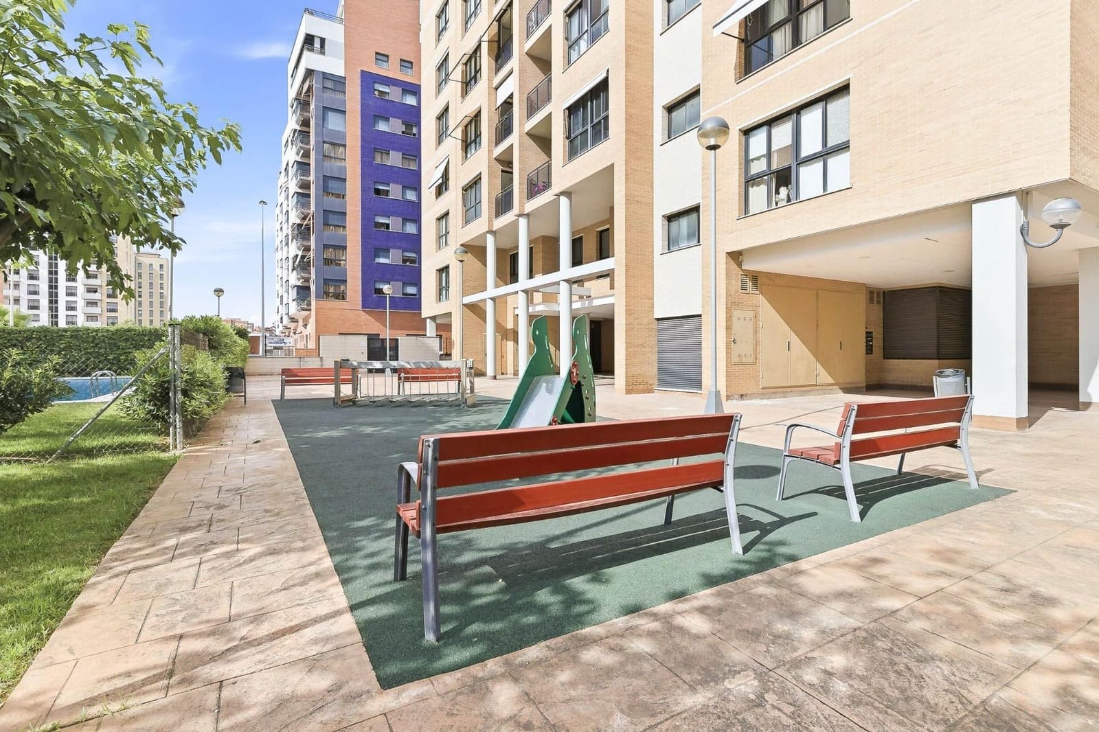 3 soveværelse Lejlighed til salg i Castello de la Plana med swimmingpool garage - € 268.000 (Ref: 10136026)