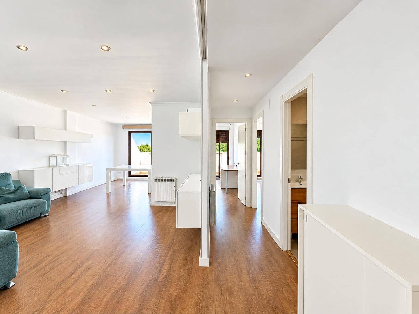 3 bedroom Penthouse for rent in Sedavi with garage - € 1,300 (Ref: 10147362)