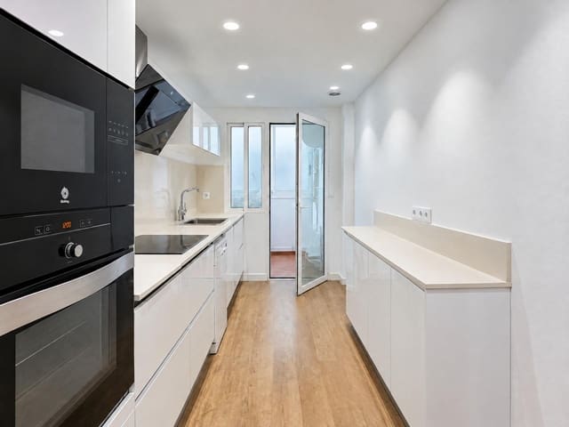 3 sypialnia Penthouse do wynajęcia w Sedaví z garażem - 1 300 € (Ref: 10147362)