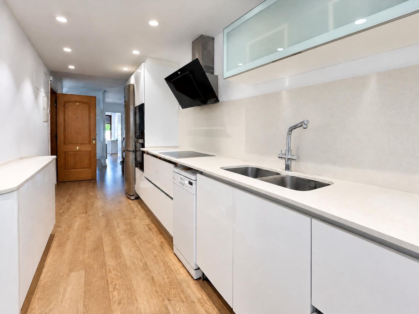 3 bedroom Penthouse for rent in Sedavi with garage - € 1,300 (Ref: 10147362)