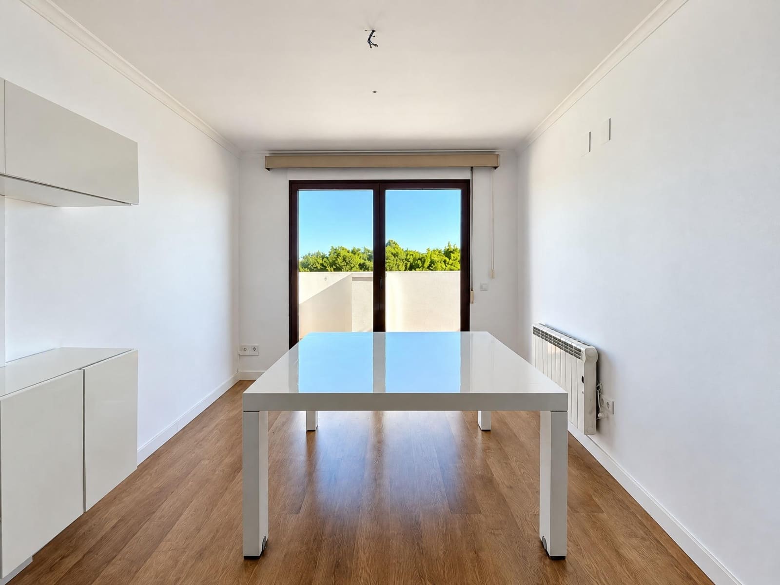 3 bedroom Penthouse for rent in Sedavi with garage - € 1,300 (Ref: 10147362)