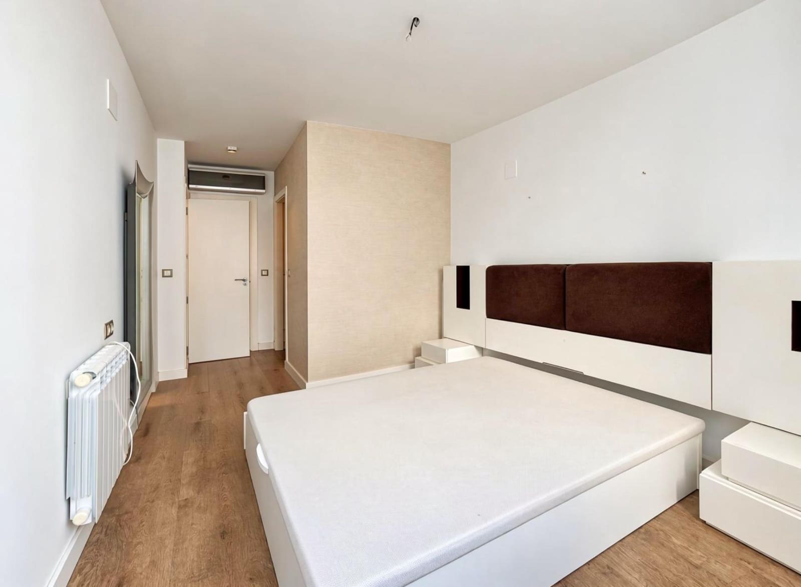 3 bedroom Penthouse for rent in Sedavi with garage - € 1,300 (Ref: 10147362)