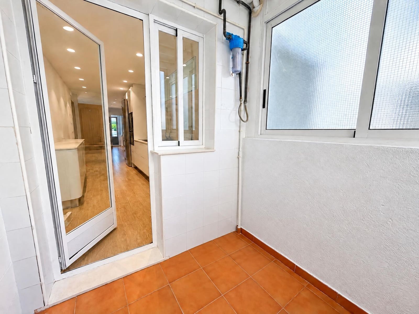 3 bedroom Penthouse for rent in Sedavi with garage - € 1,300 (Ref: 10147362)