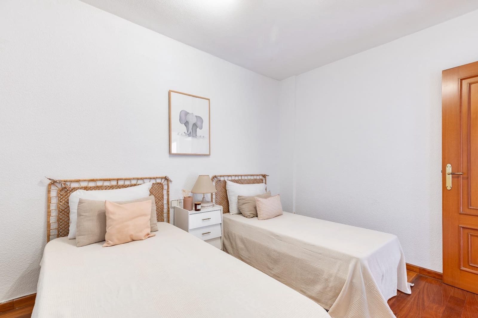 4 sypialnia Mieszkanie na sprzedaż w Miasto Walencja - 299 000 € (Ref: 10147363)