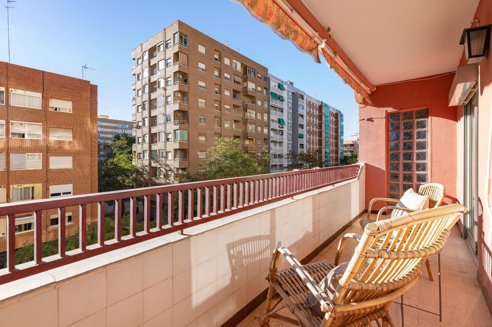 4 sypialnia Mieszkanie na sprzedaż w Miasto Walencja - 299 000 € (Ref: 10147363)