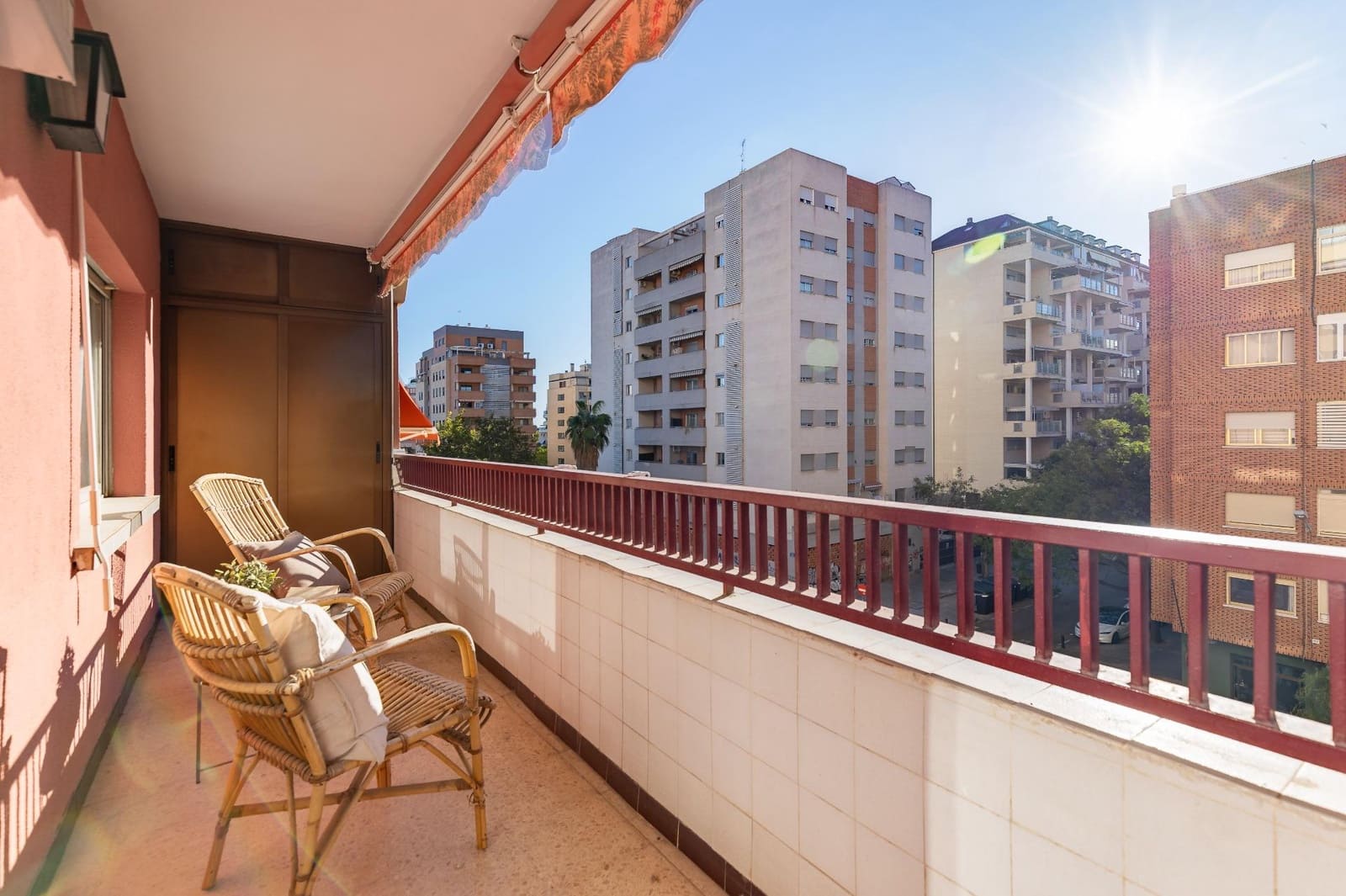 4 sypialnia Mieszkanie na sprzedaż w Miasto Walencja - 299 000 € (Ref: 10147363)