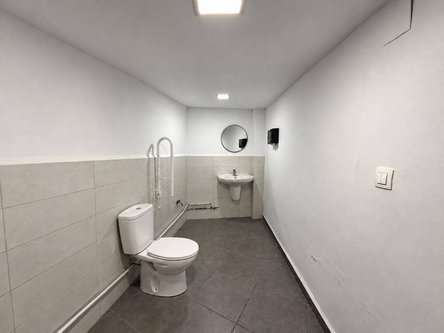 Komercyjne na sprzedaż w Miasto Walencja - 135 000 € (Ref: 10161770)