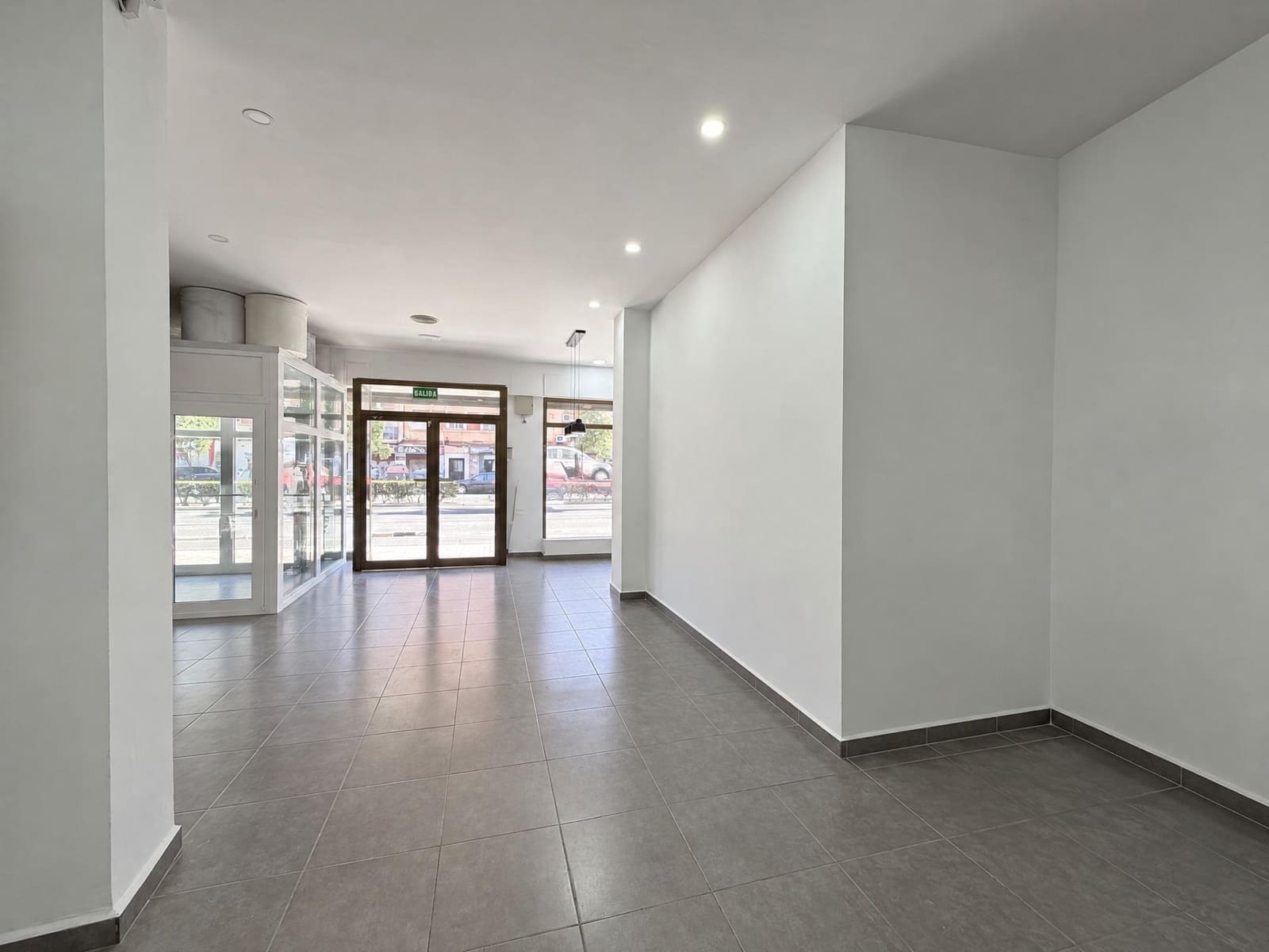 Komercyjne na sprzedaż w Miasto Walencja - 135 000 € (Ref: 10161770)