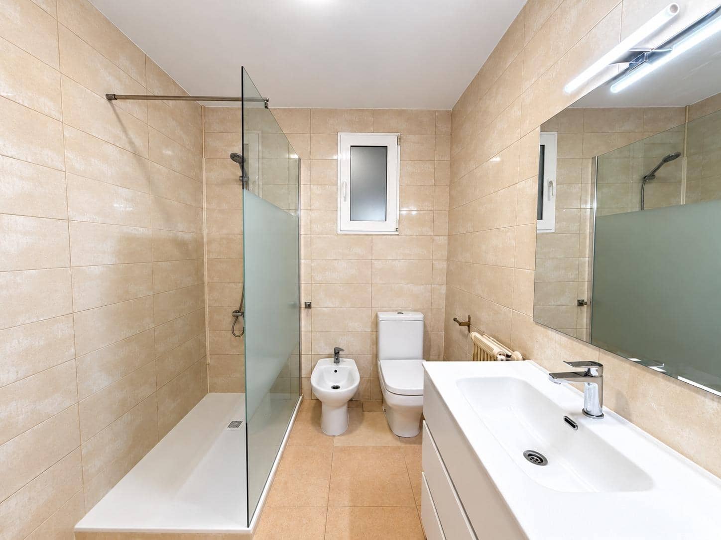 4 camera da letto Appartamento da affittare in Valencia citta - 2.000 € (Rif: 10161771)