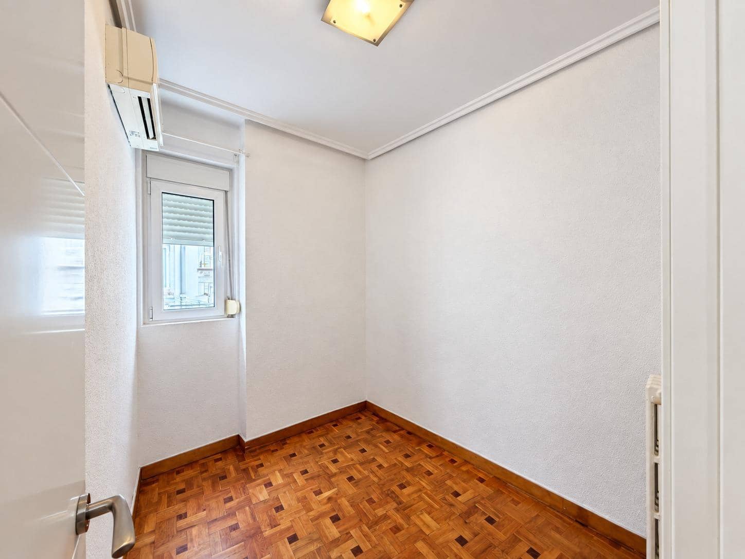 4 camera da letto Appartamento da affittare in Valencia citta - 2.000 € (Rif: 10161771)