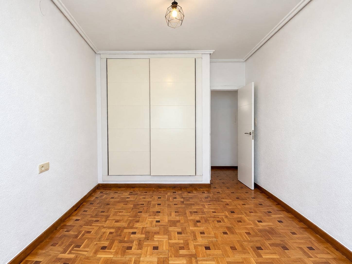 4 camera da letto Appartamento da affittare in Valencia citta - 2.000 € (Rif: 10161771)