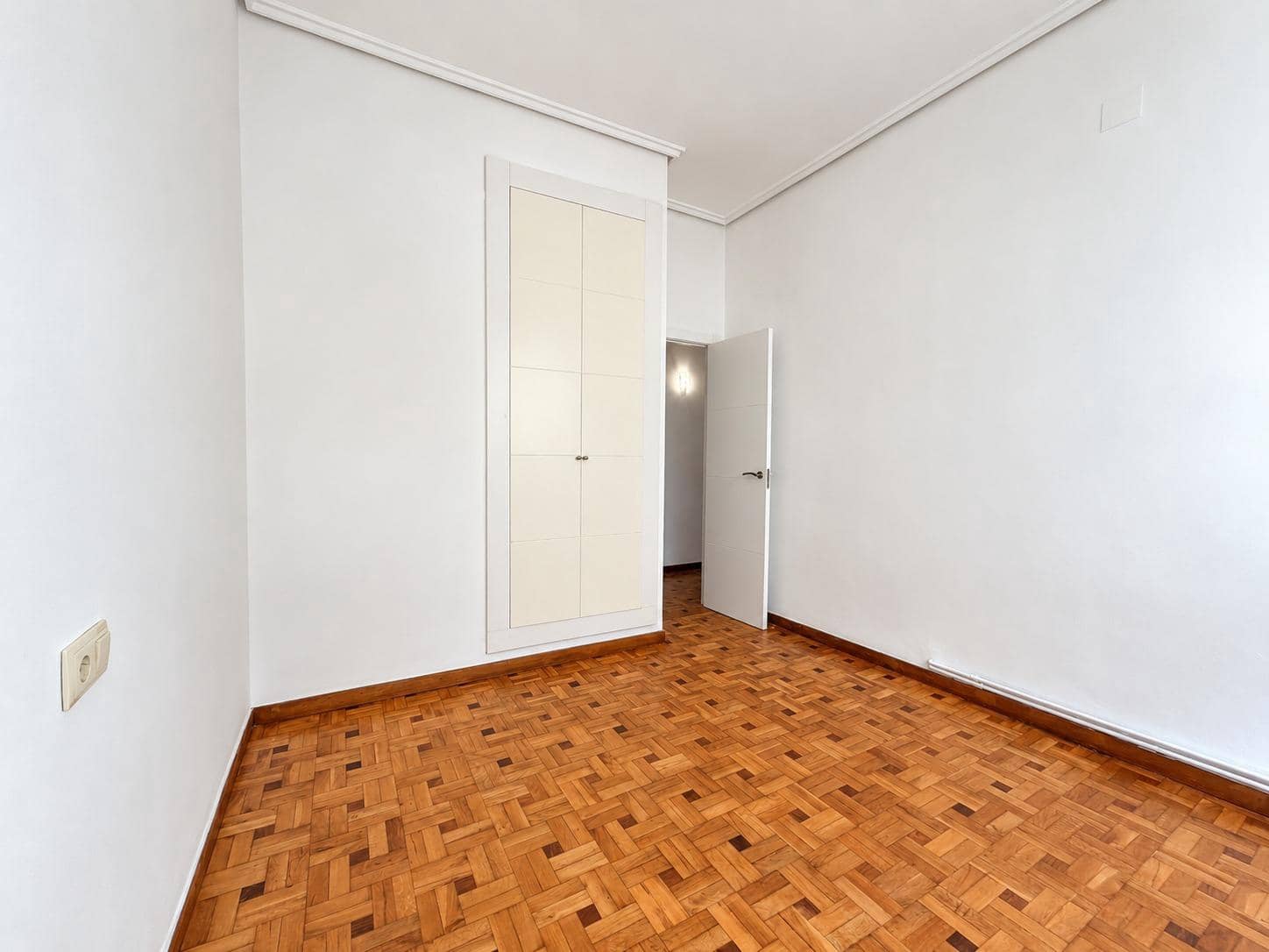 4 camera da letto Appartamento da affittare in Valencia citta - 2.000 € (Rif: 10161771)