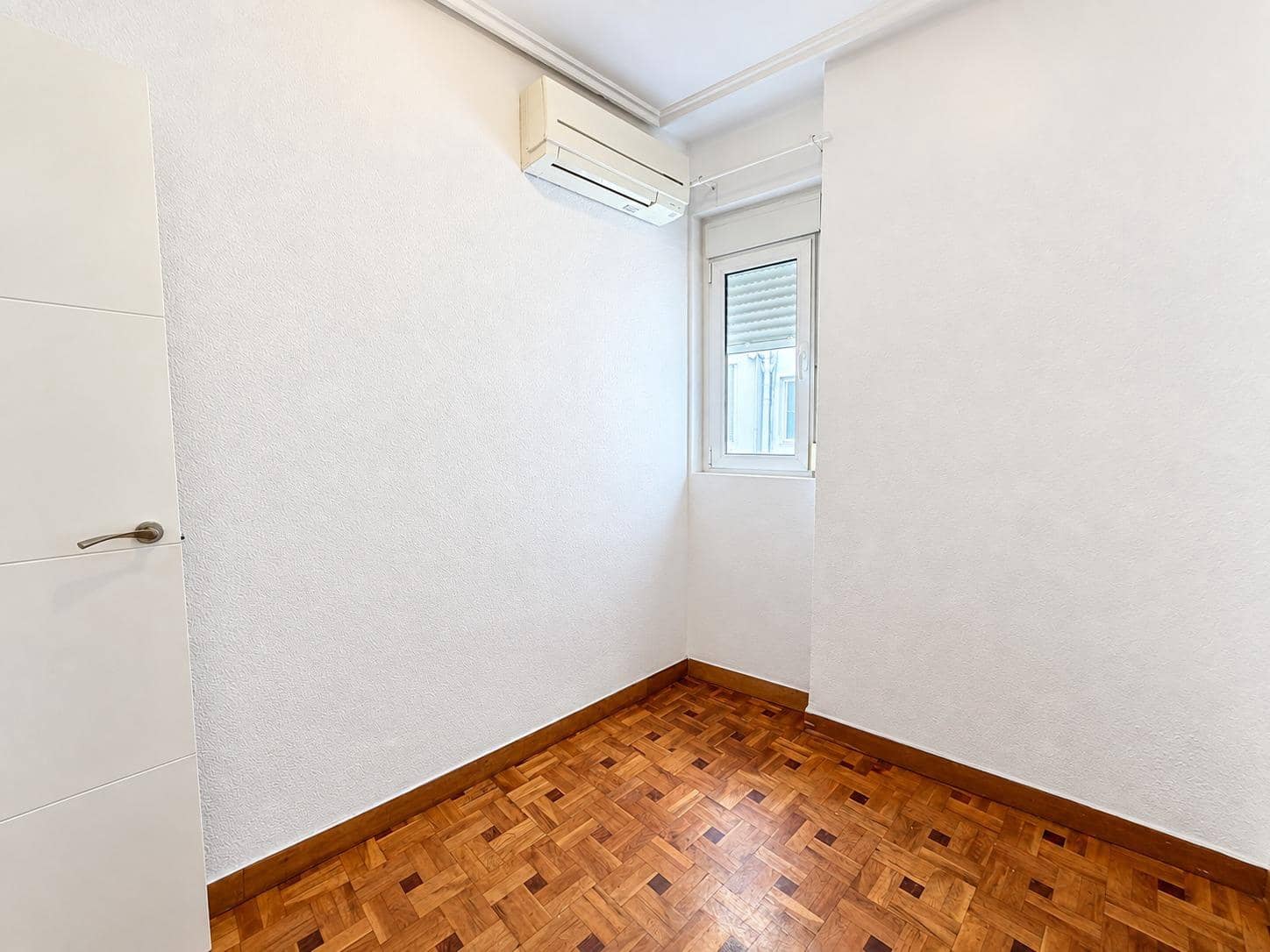 4 camera da letto Appartamento da affittare in Valencia citta - 2.000 € (Rif: 10161771)