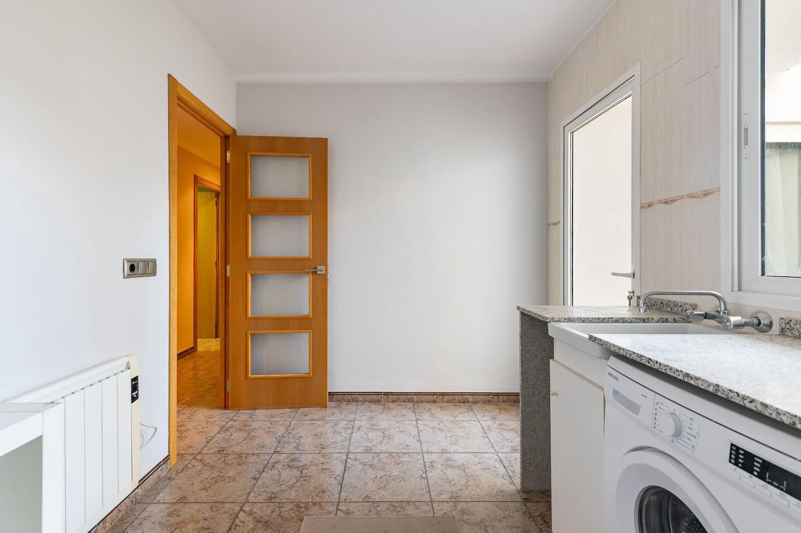 3 soveværelse Byhus til salg i La Pobla del Duc med garage - € 185.000 (Ref: 10161772)