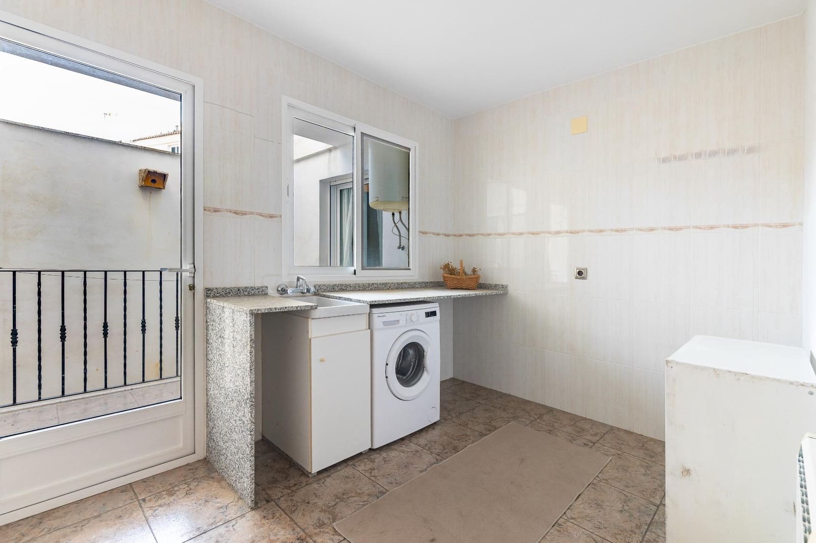 3 soveværelse Byhus til salg i La Pobla del Duc med garage - € 185.000 (Ref: 10161772)