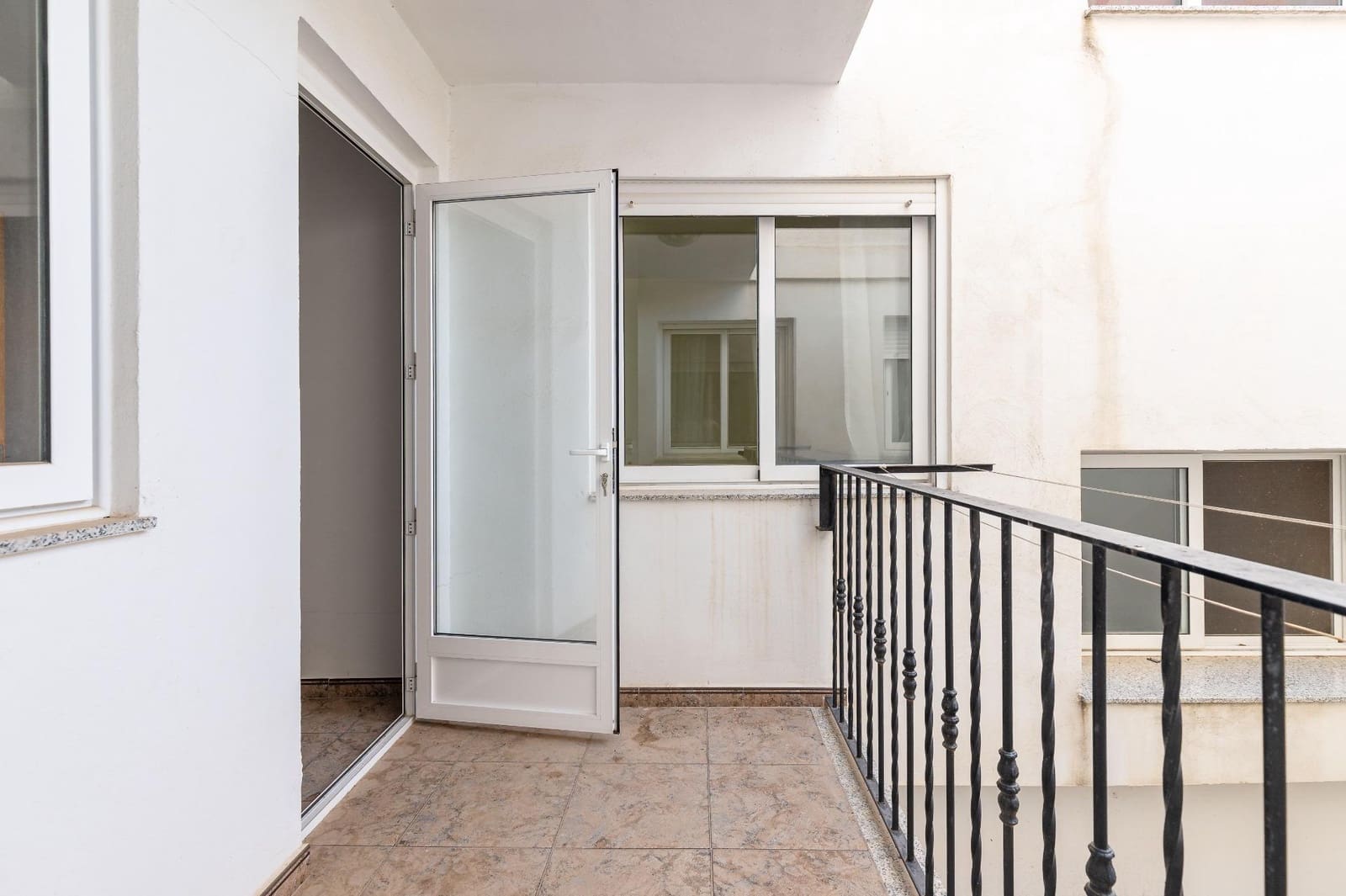 3 soveværelse Byhus til salg i La Pobla del Duc med garage - € 185.000 (Ref: 10161772)