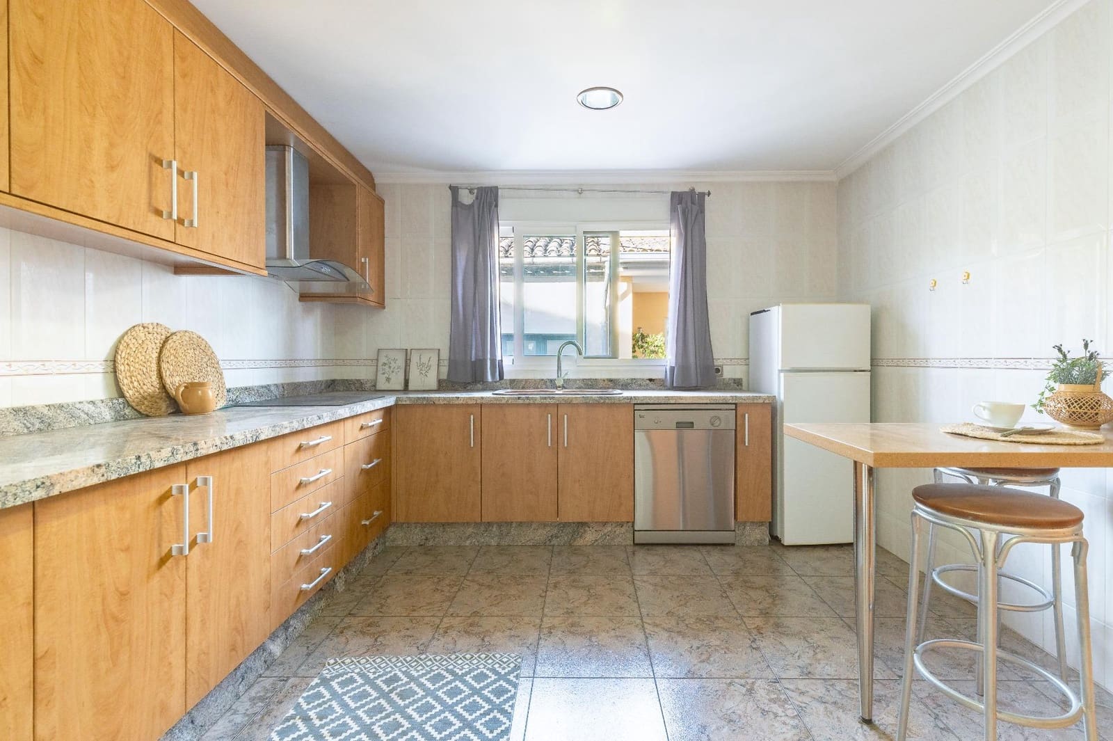 3 soveværelse Byhus til salg i La Pobla del Duc med garage - € 185.000 (Ref: 10161772)