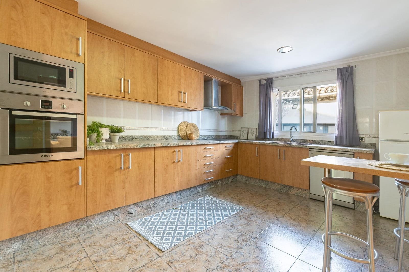3 soveværelse Byhus til salg i La Pobla del Duc med garage - € 185.000 (Ref: 10161772)