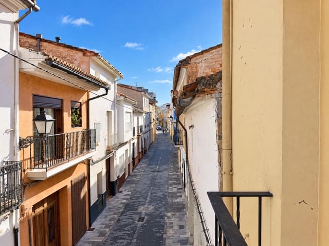 Casa de 3 habitaciones en La Pobla del Duc en venta con garaje - 185.000 € (Ref: 10161772)