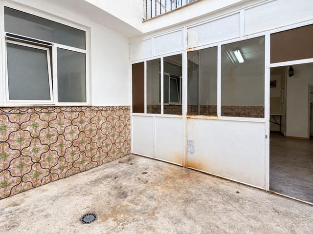 Casa de 3 habitaciones en La Pobla del Duc en venta con garaje - 185.000 € (Ref: 10161772)