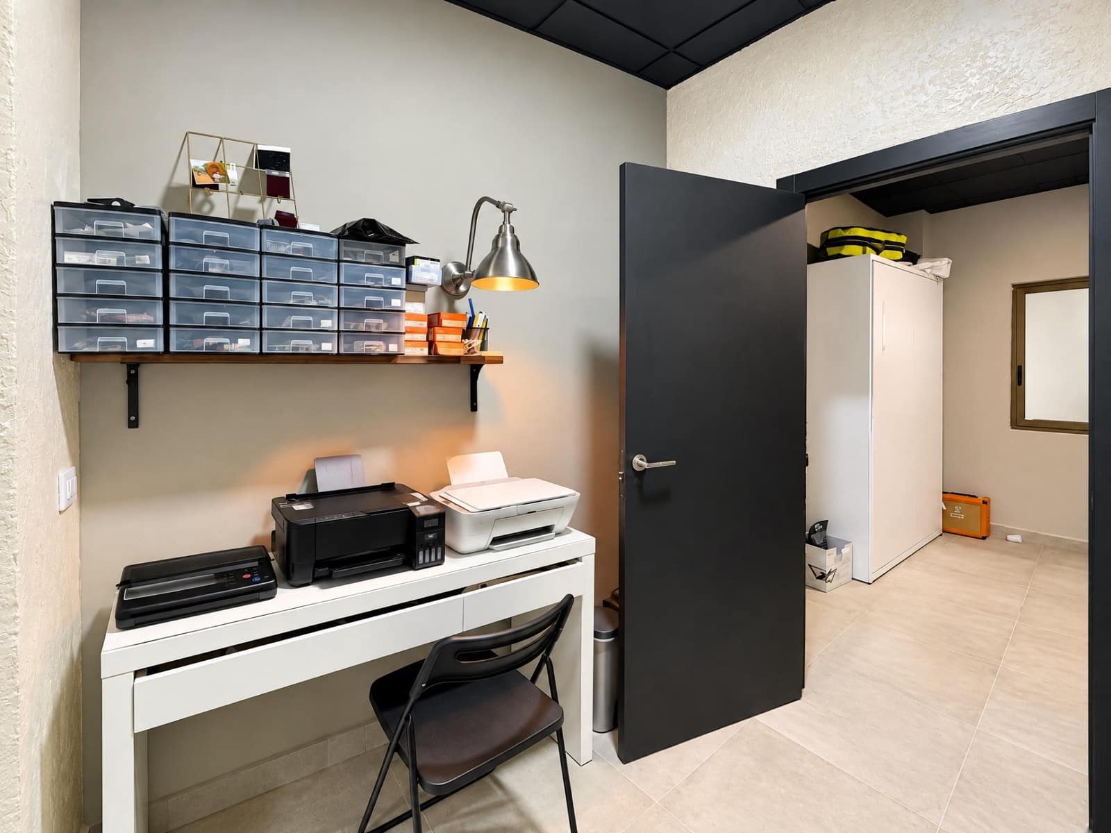 Erhverv til salg i Valencia by - € 270.000 (Ref: 10173890)