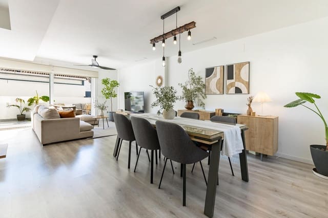 3 slaapkamer Rijtjeshuis te koop in Valencia stad met zwembad garage - € 850.000 (Ref: 10173891)