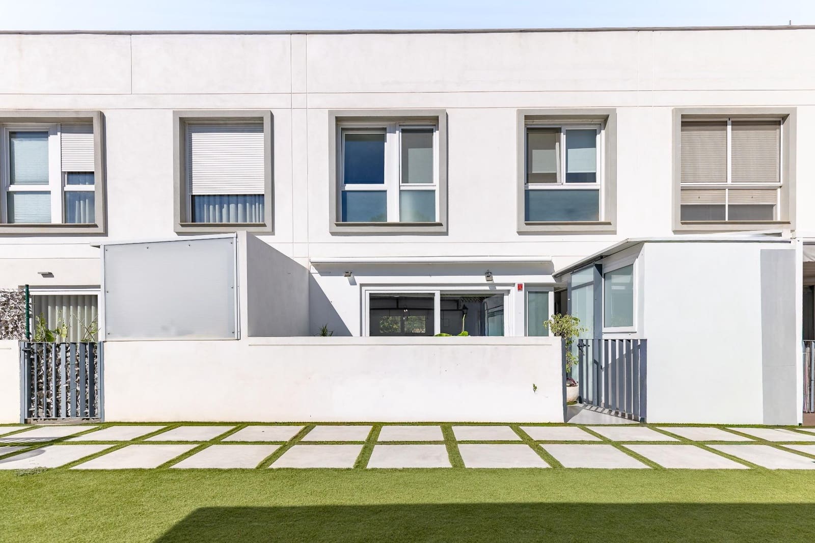 3 sypialnia Dom szeregowy na sprzedaż w Miasto Walencja z basenem garażem - 850 000 € (Ref: 10173891)