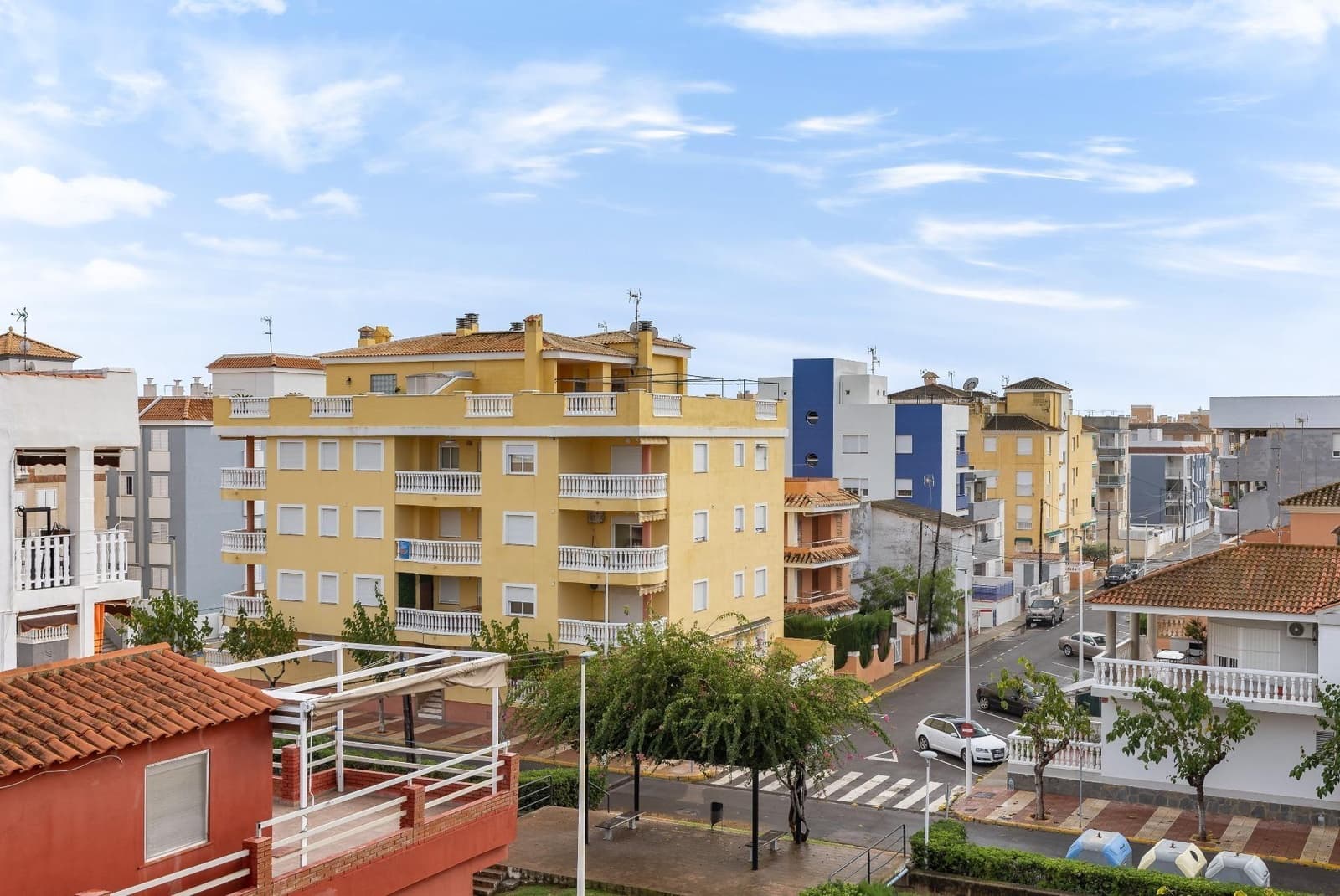 2 bedroom Apartment for sale in Moncofa with garage - € 165,000 (Ref: 10173892)