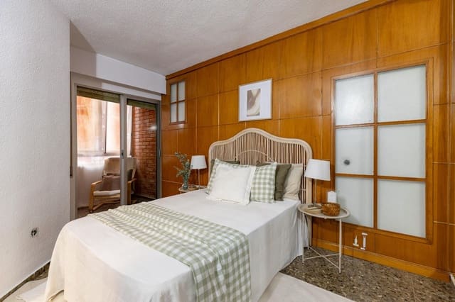 4 soverom Leilighet til salgs i La Llum, Valencia by - € 190 000 (Ref: 10173893)