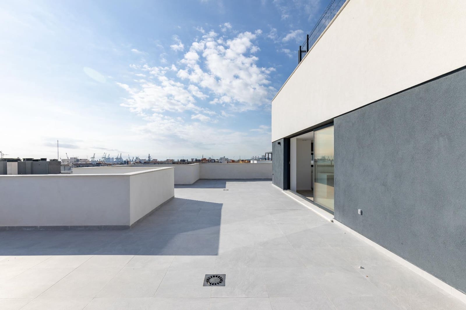 3 sypialnia Penthouse na sprzedaż w Sagunto / Sagunt z basenem garażem - 650 000 € (Ref: 10187079)