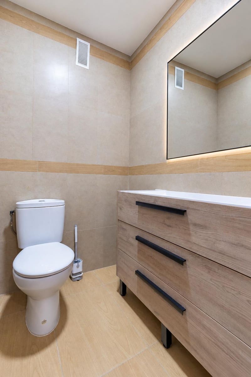 3 bedroom Flat for sale in Alberic - € 130,000 (Ref: 10187080)