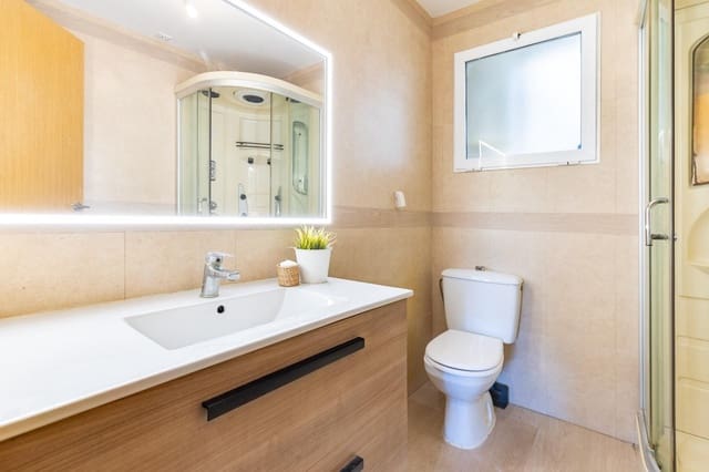 3 bedroom Flat for sale in Alberic - € 130,000 (Ref: 10187080)