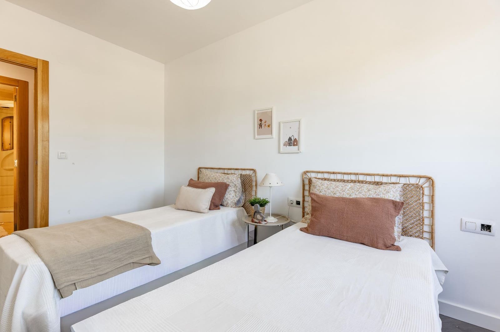 3 bedroom Flat for sale in Alberic - € 130,000 (Ref: 10187080)