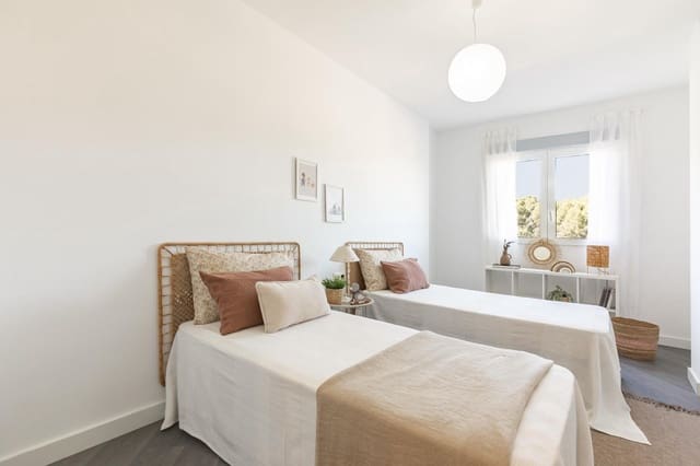 3 bedroom Flat for sale in Alberic - € 130,000 (Ref: 10187080)