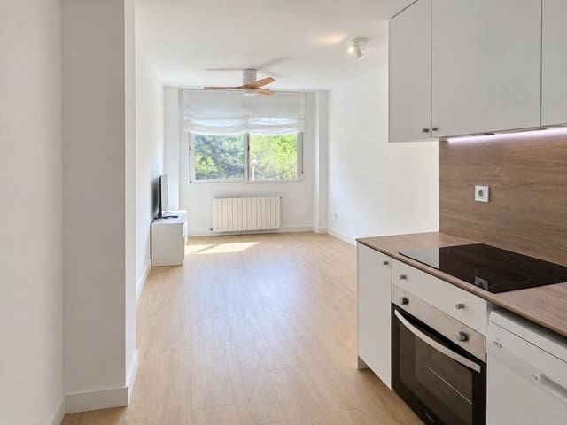 1 soverom Leilighet til leie i Rocafort med garasje - € 1 000 (Ref: 10187082)